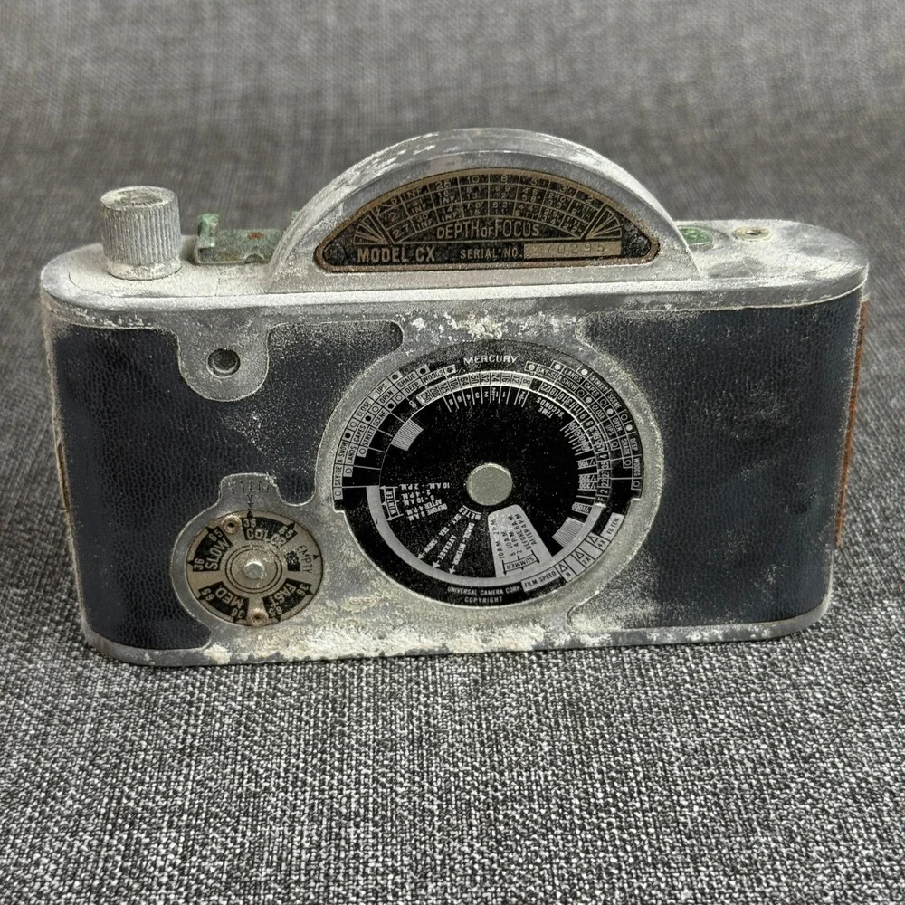 Universal Mercury II Model CX 35mm Camera Tricor f2.7 Lens Vintage